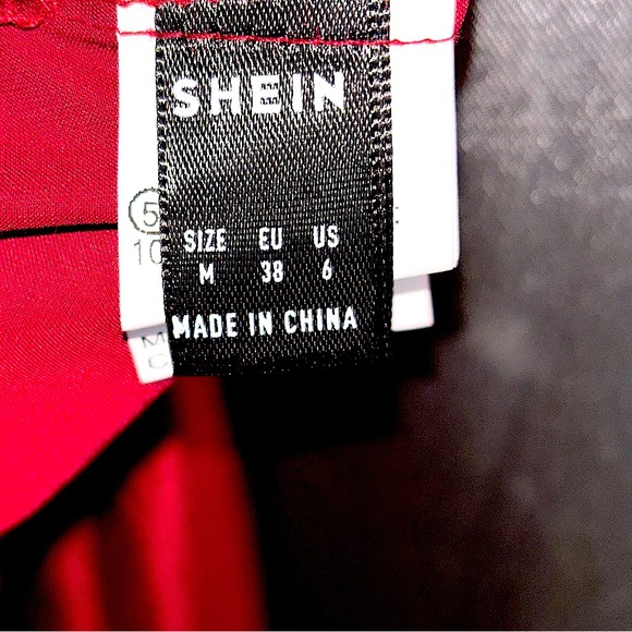 Shein - Crimson Satin Cowl Neck Tank Top -  women’s M - adjustable straps 🥰HP🥰 - Picture 4 of 5